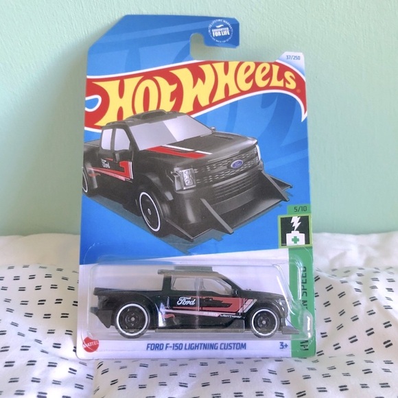 Hot Wheels Other - Toys - NWT Hot Wheels Ford F-150 Lightning Custom